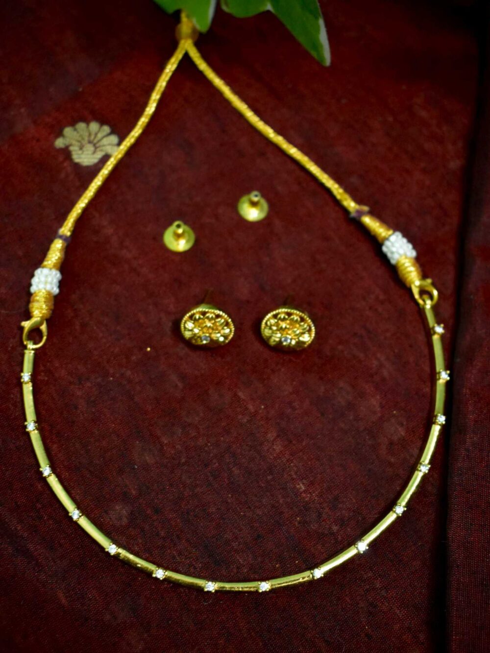 Lerora Timeless Grace & Style Simple Gold Set