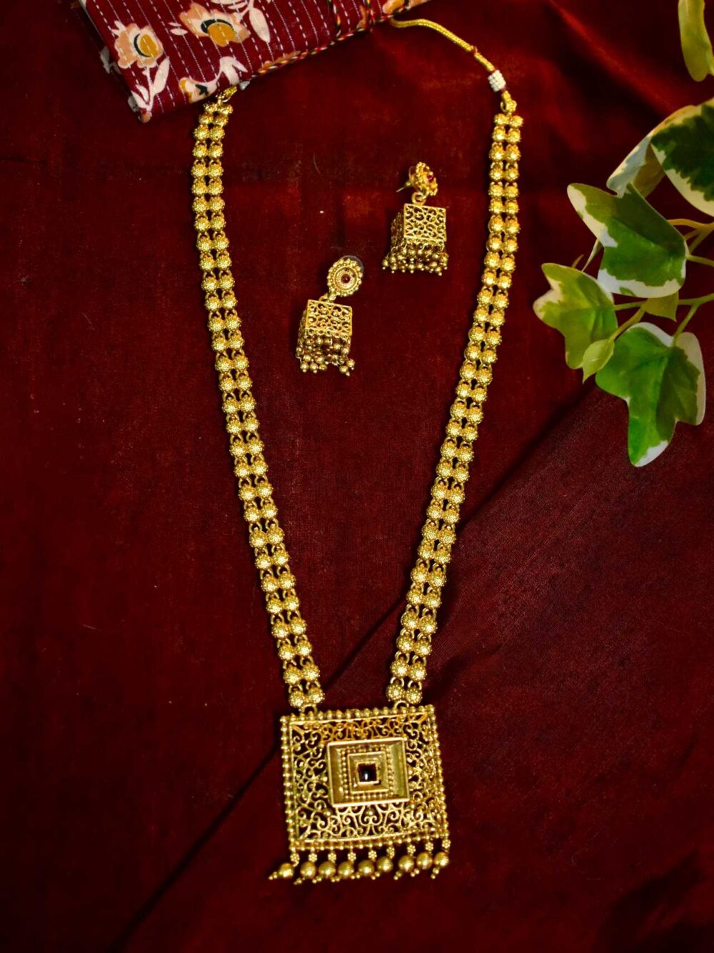 Lerora Square Gold Haram Set with Classic Jhumka Earrings LJ2