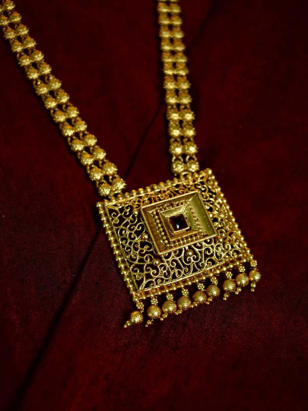 Lerora Square Gold Haram Set with Classic Jhumka Earrings LJ2 - Image 3