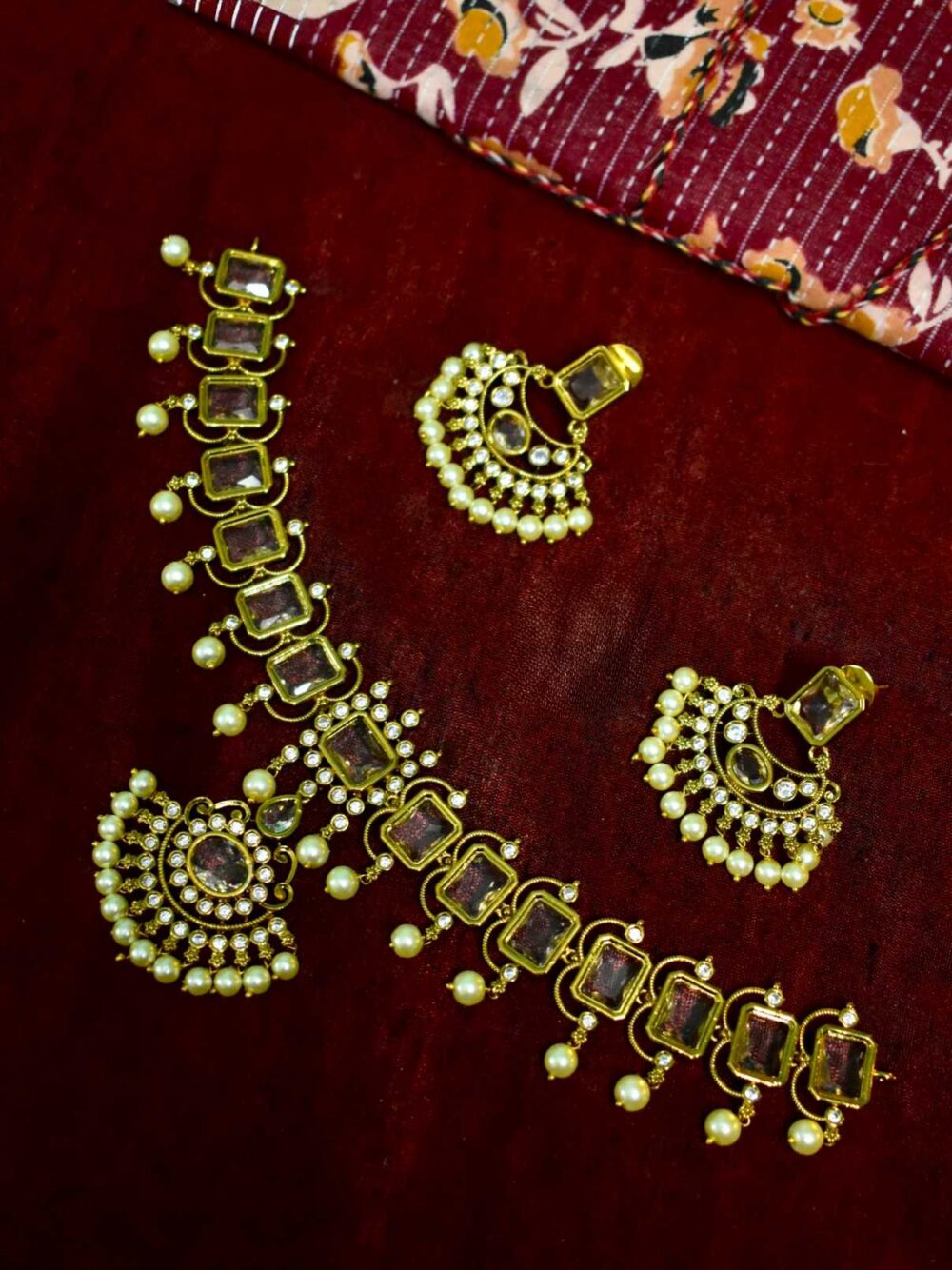 Lerora Timeless Indian Design Gold AD Choker Necklace Set LJ2
