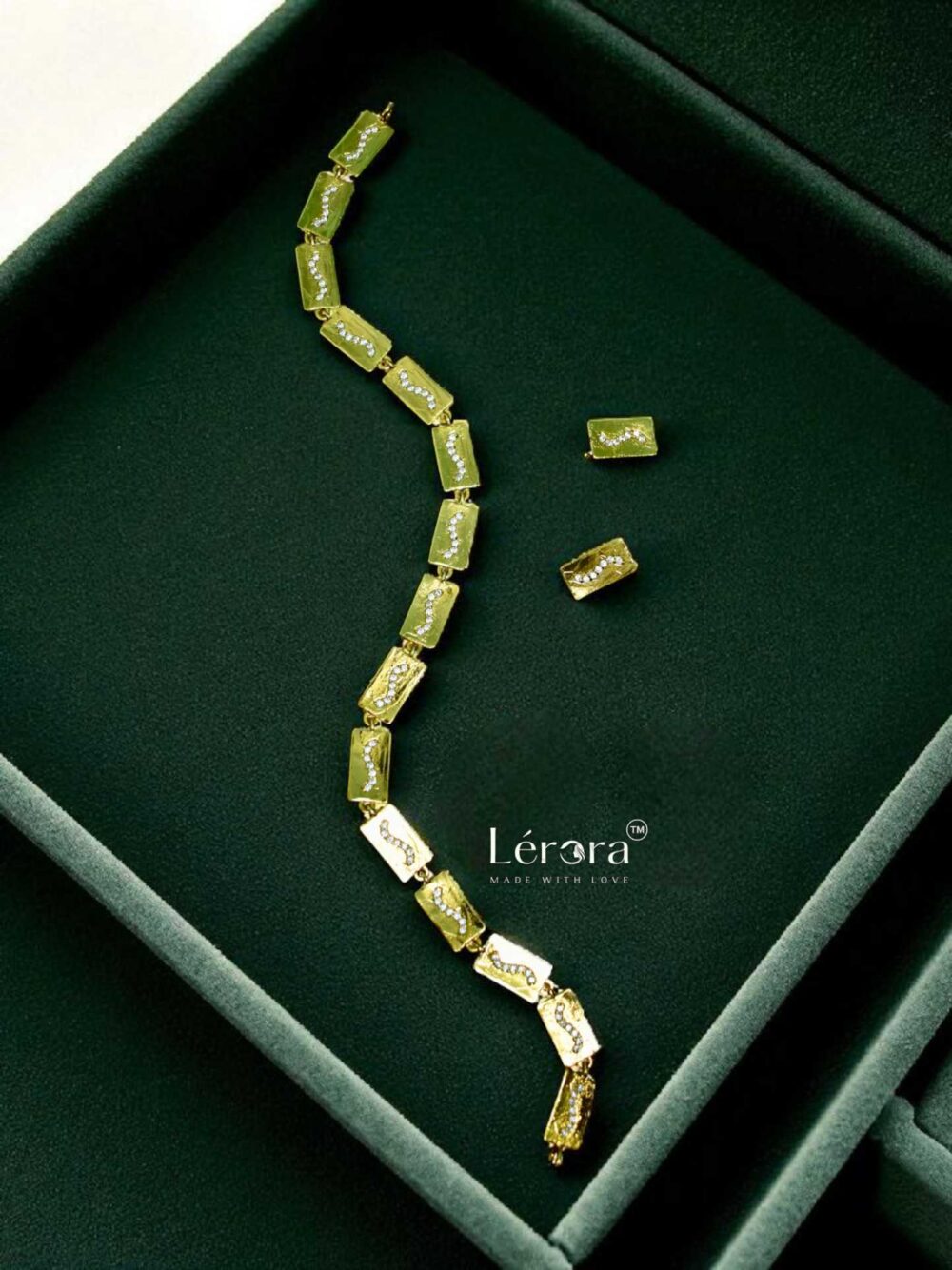 Lerora Square 22k Gold Modern Geometric Elegance Set LJ3