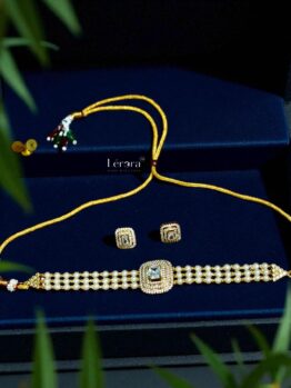 Lerora White Pearl Choker Set