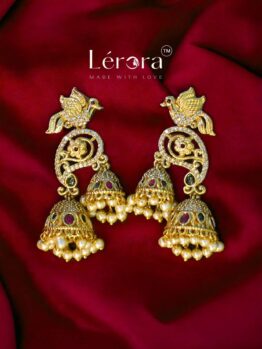 Lerora Bird Layered Gold Earrings – Elegant Nature-Inspired Jewelry