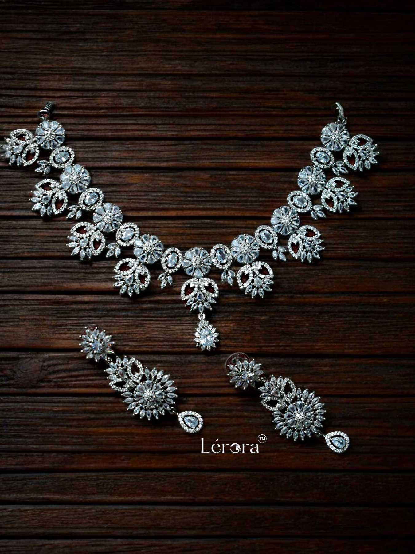 Lerora White Zirconia AD Necklace Set đ¤LJ9