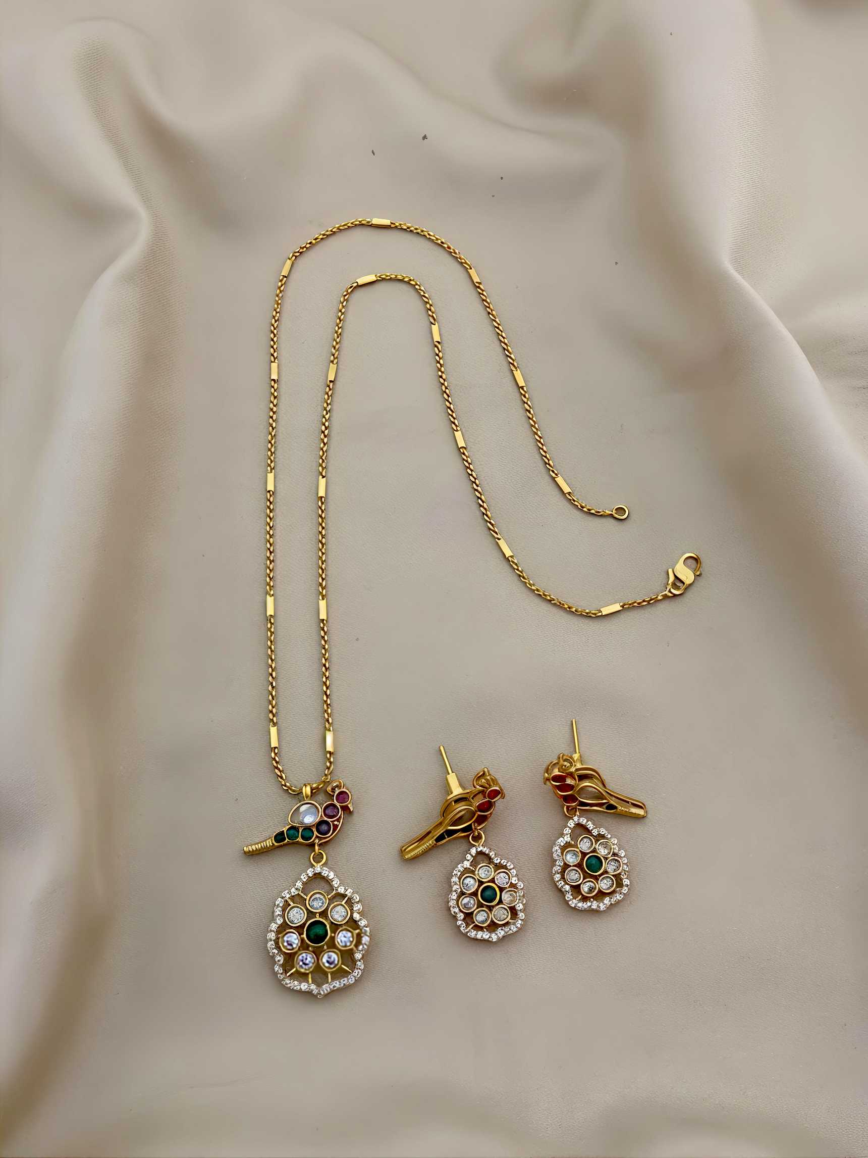 🦚Lerora Peacock Long Chain & Pendant Set for Women LJ6 - Image 2